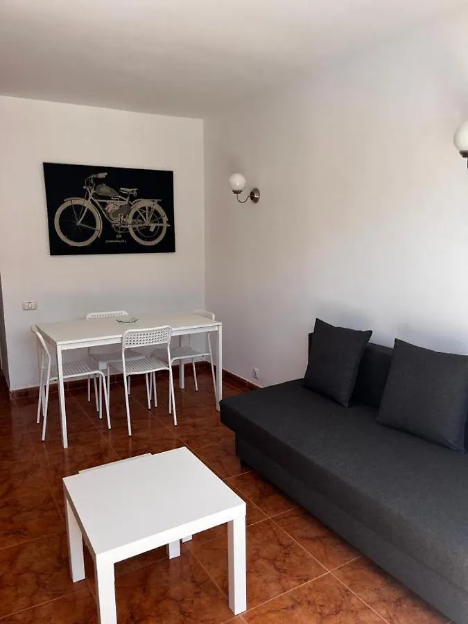 Tantul Crissol 211 Apto 1Hab Los Cristianos  Apartmán